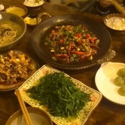 姑姑宴冒菜缺斤短兩，餐飲業(yè)菜量標(biāo)注缺失
