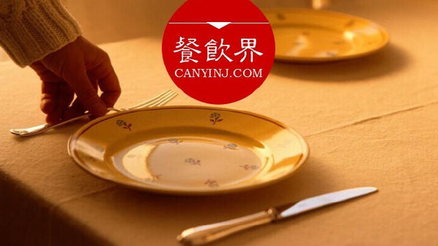 日本咖啡館馬失前蹄，原因竟是品牌升級(jí)？#周末一參#