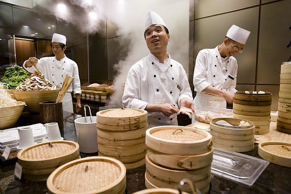 “名廚亮灶”是否能讓餐飲外賣(mài)出現(xiàn)新轉(zhuǎn)機(jī)？