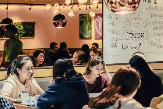 天吶！他開了60多家店，竟然1道菜也不會做|餐飲界
