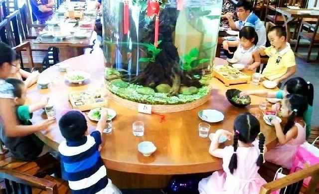 親子餐廳門(mén)檻并不低，入行要掌握哪三個(gè)維度方法論？|餐飲界