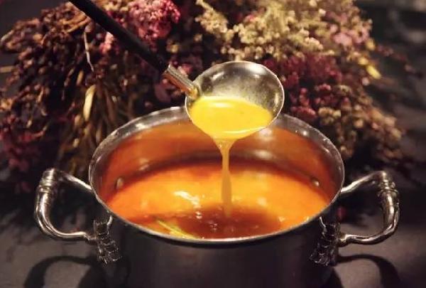 火鍋店這么多，她的自創(chuàng)品牌憑什么就能一炮而紅？|餐飲界