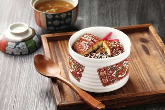 食材成本占了80%，他賠了1500萬(wàn)；最終鰻步靠一款單品爆紅