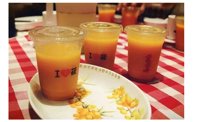 他們推了款國(guó)臺(tái)味的雞尾酒 餐飲企業(yè)的飲品還可以這么玩？|餐飲界