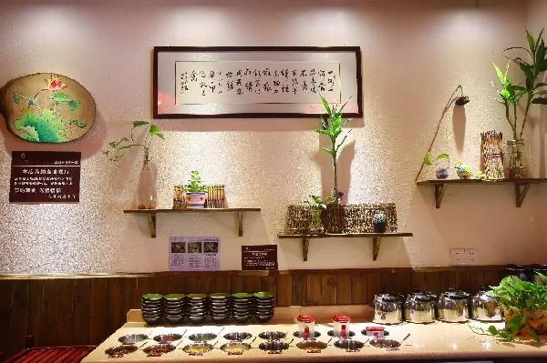 都說(shuō)素食餐廳95%虧錢，這品牌卻打破了魔咒“狠賺錢”|餐飲界