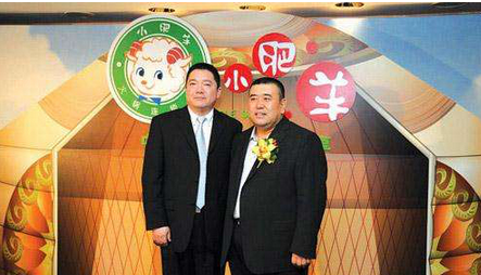 他17歲發(fā)家，靠一張秘方狂賺數(shù)十億，看一代餐飲帝國(guó)興衰史|餐飲界