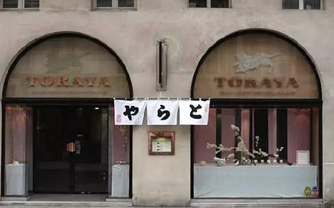 日本小吃店如何做大做強(qiáng)？我們發(fā)現(xiàn)了兩種完全不同的方法