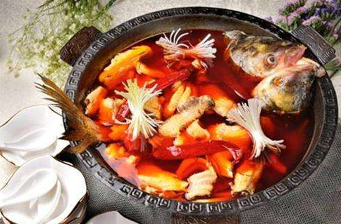 十年賣(mài)出上億條魚(yú)日進(jìn)斗金 這個(gè)賣(mài)魚(yú)郎低調(diào)成迷卻是成都餐飲大牛