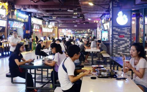 購(gòu)物中心是“吃”出來(lái)的？餐飲成西安購(gòu)物中心寵兒