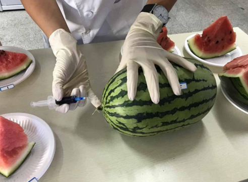 “西瓜打針”“螃蟹打針”，這些食品謠言不足信！