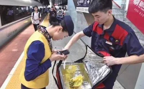 不爭外賣競價排名，利用這種操作，吸引了10多萬的忠實粉絲