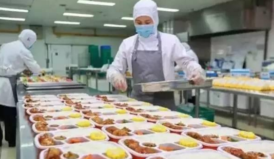 肯德基、真功夫率先“上車”，高鐵外賣這個(gè)蛋糕該怎么分？