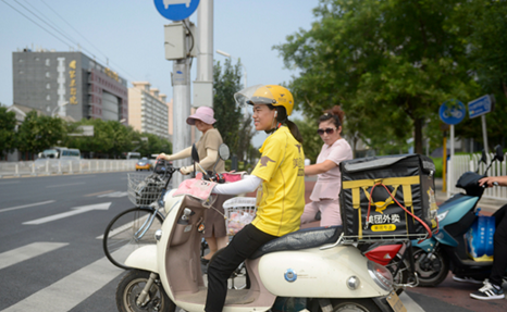90后外賣(mài)小妹：我為什么選擇送外賣(mài)？