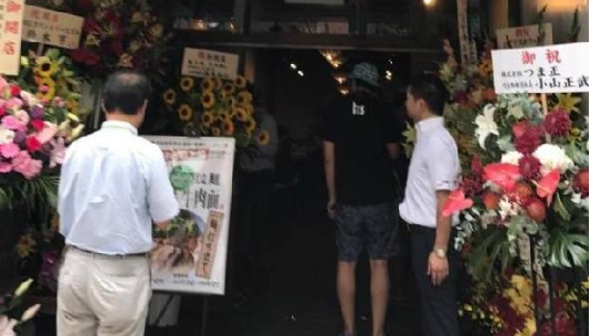 100塊一碗，蘭州拉面日本首開店排長(zhǎng)隊(duì)，能否逆襲日本拉面？