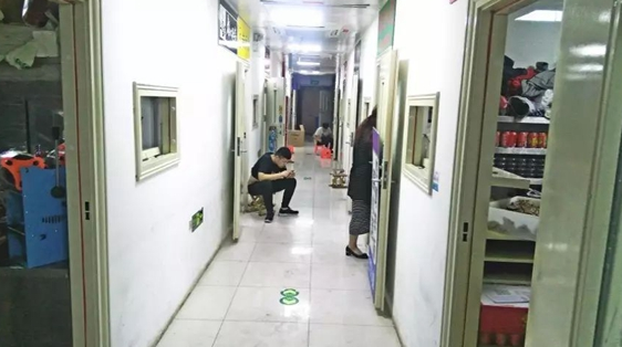 感謝外賣，讓我從失敗的餐飲老板變成月入30萬的“包租公”