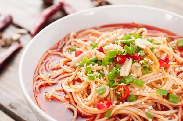 年開近萬家！酸菜魚會成為下一個(gè)小龍蝦還是潮汕牛肉火鍋？