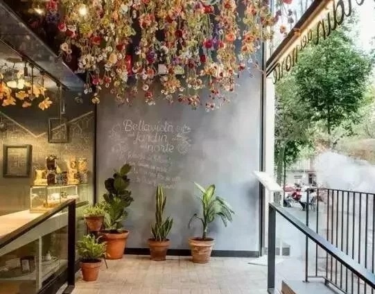 為什么燈光亮的餐廳反而生意不好？餐廳照明的門道你懂多少？