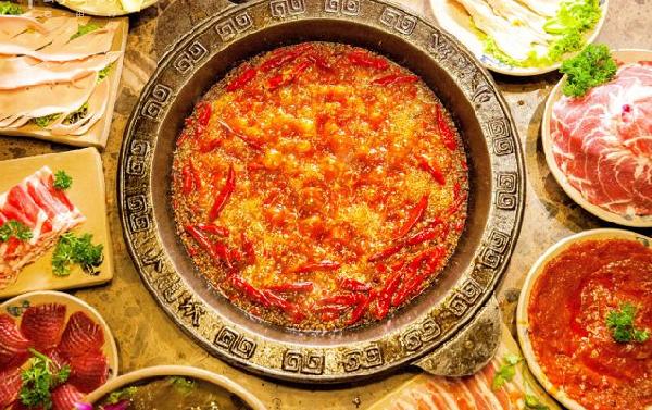一個(gè)小事件，竟引發(fā)川渝火鍋地震，100多家火鍋店被下架|餐飲界