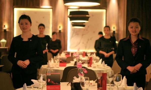 員工就活該吃回鍋油？俏江南不倒閉誰(shuí)倒閉？|餐飲界