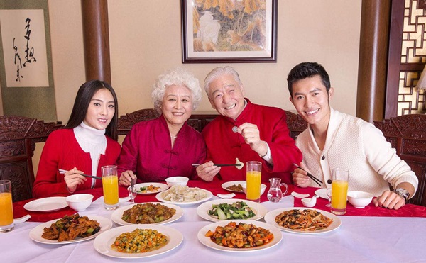 年夜飯變成了“年夜煩”，你怎么看？