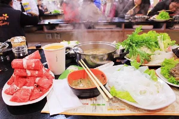 ?呷哺呷哺“食品CEO”涉嫌嚴重違紀，被勸退！