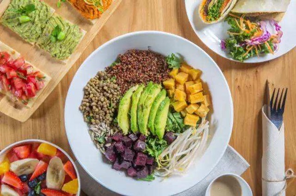 成都餐飲業(yè)刮起輕食風 下一個風口？