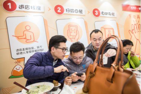營業(yè)額漲逾40%、人效翻3倍！詳細解剖五芳齋無人智慧餐廳是如何誕生的