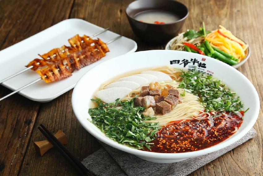 如何優(yōu)雅地吃掉一碗正經(jīng)牛肉面？