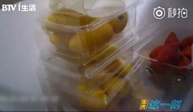 觸目驚心！記者臥底網(wǎng)紅店，你愛(ài)喝的這些飲料，連店員都覺(jué)得惡心