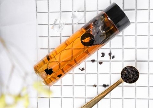 一夫茶網紅文藝短句被刷屏，引領新茶飲“文藝風”