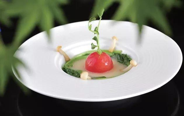 學(xué)會(huì)這幾招，手機(jī)也能拍出驚艷的美食照片