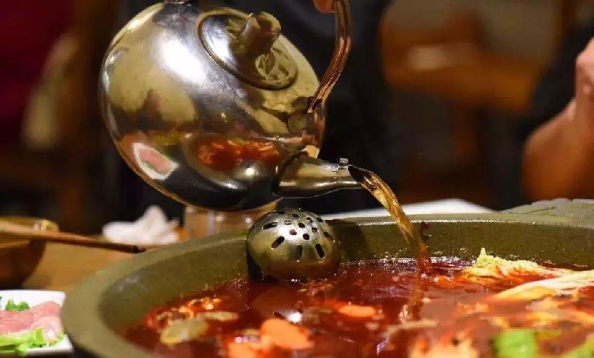 茶飲，火鍋店不可或缺的“主菜”
