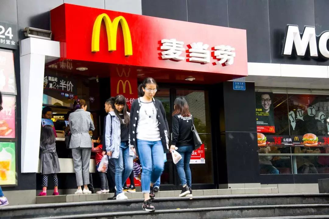 麥當(dāng)勞因多說一句話，營業(yè)額提升幾個(gè)億，干餐飲少了“套路”可不行！|干貨
