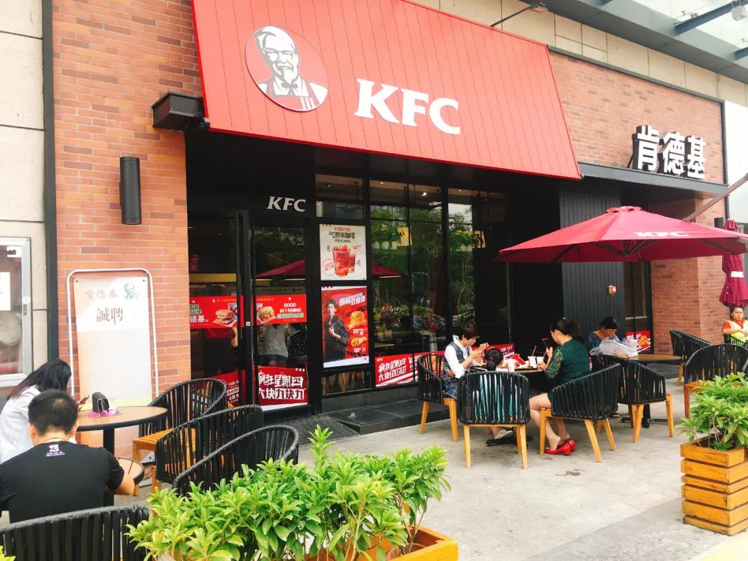 門店超10000家，“餐飲巨無(wú)霸”百勝中國(guó)回港上市，縱有肯德基也難挽頹勢(shì)？