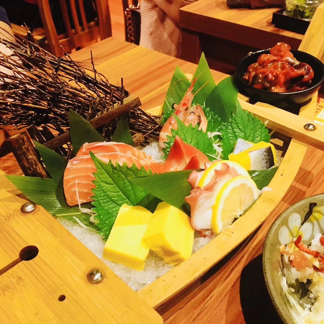 餐飲大事件220期 |瑞幸咖啡重新放開加盟、阿里巴巴本地生活全資收購美味不用等、Angelababy官宣成都開火鍋店|餐飲界