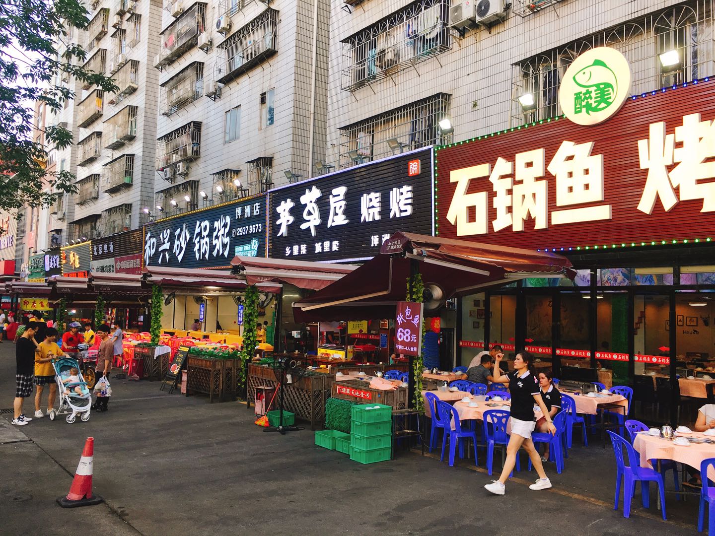 “成癮型”餐飲，正在收割一代年輕人?