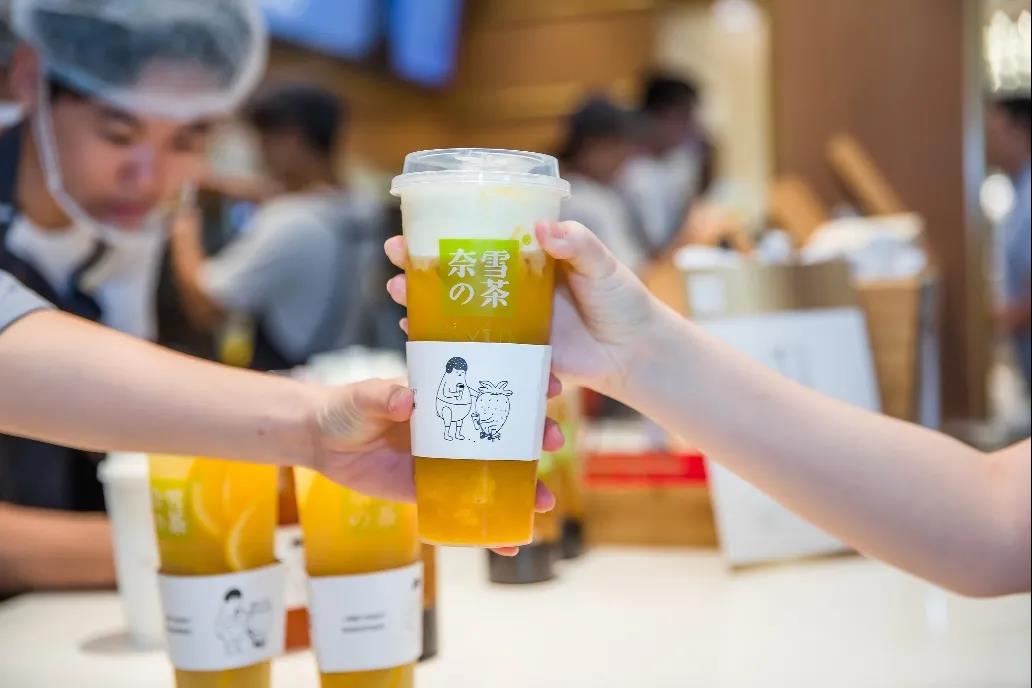 閉店的茶顏，焦慮的新茶飲