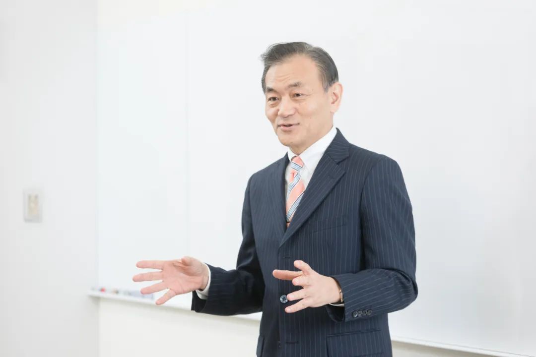 日本前麥當(dāng)勞/前優(yōu)衣庫(kù)大學(xué)校長(zhǎng)：有本均的線上研討會(huì)來(lái)了！ | 福利