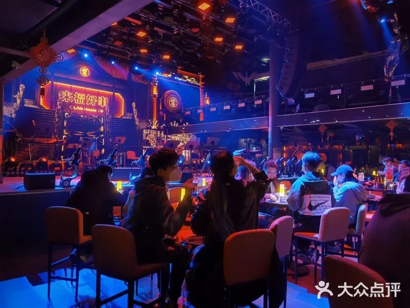 帶動商圈人流增幅50% 這家Live house靠什么？|餐飲界