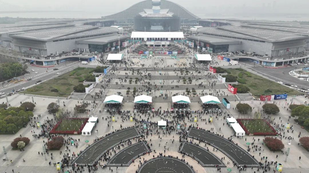 全新升級(jí)、助力贏戰(zhàn)2024，這場(chǎng)食材大展3月與您相約在春暖花開的武漢！