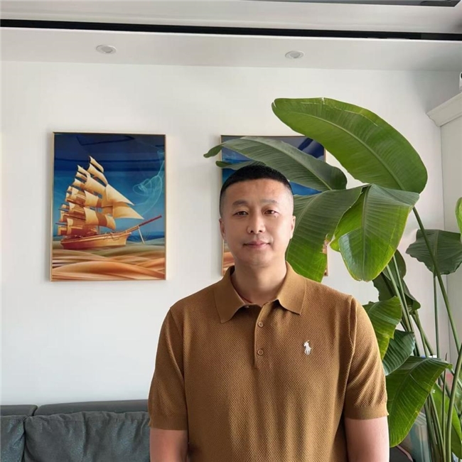 張亮麻辣燙加盟業(yè)主段連君：從鋤頭到湯勺，一場(chǎng)改寫命運(yùn)的餐飲跨界|餐飲界