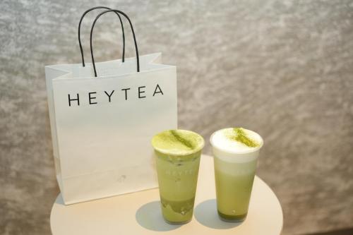 「三倍厚抹」上新一周年，喜茶千目抹茶系列持續(xù)人氣熱銷