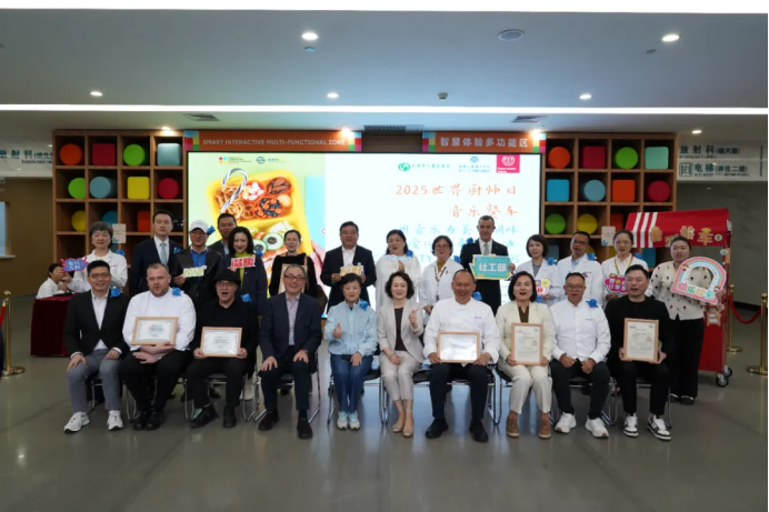 以魚為媒，為愛筑夢：天蘊(yùn)三文魚以天山至味，暖滬上童心